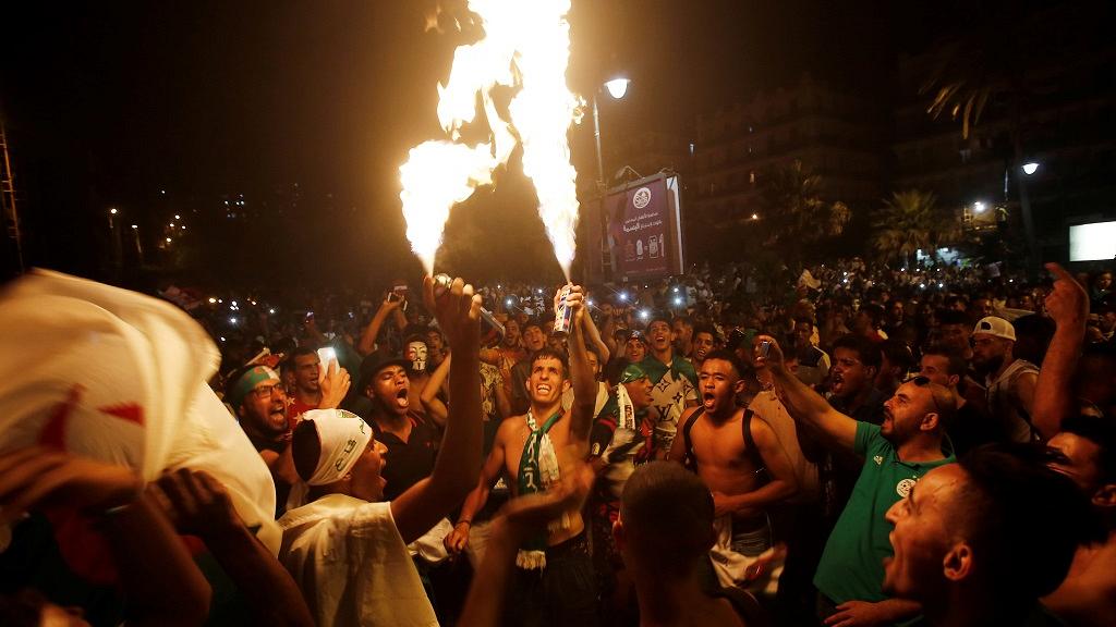 Algerian fans celebrate 2nd AFCON win as police clash with Paris fans.