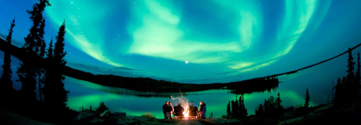 The Lights show at fly-in Blachford Lake Lodge in the Northwest Territories. (image Tessa MacIntosh)