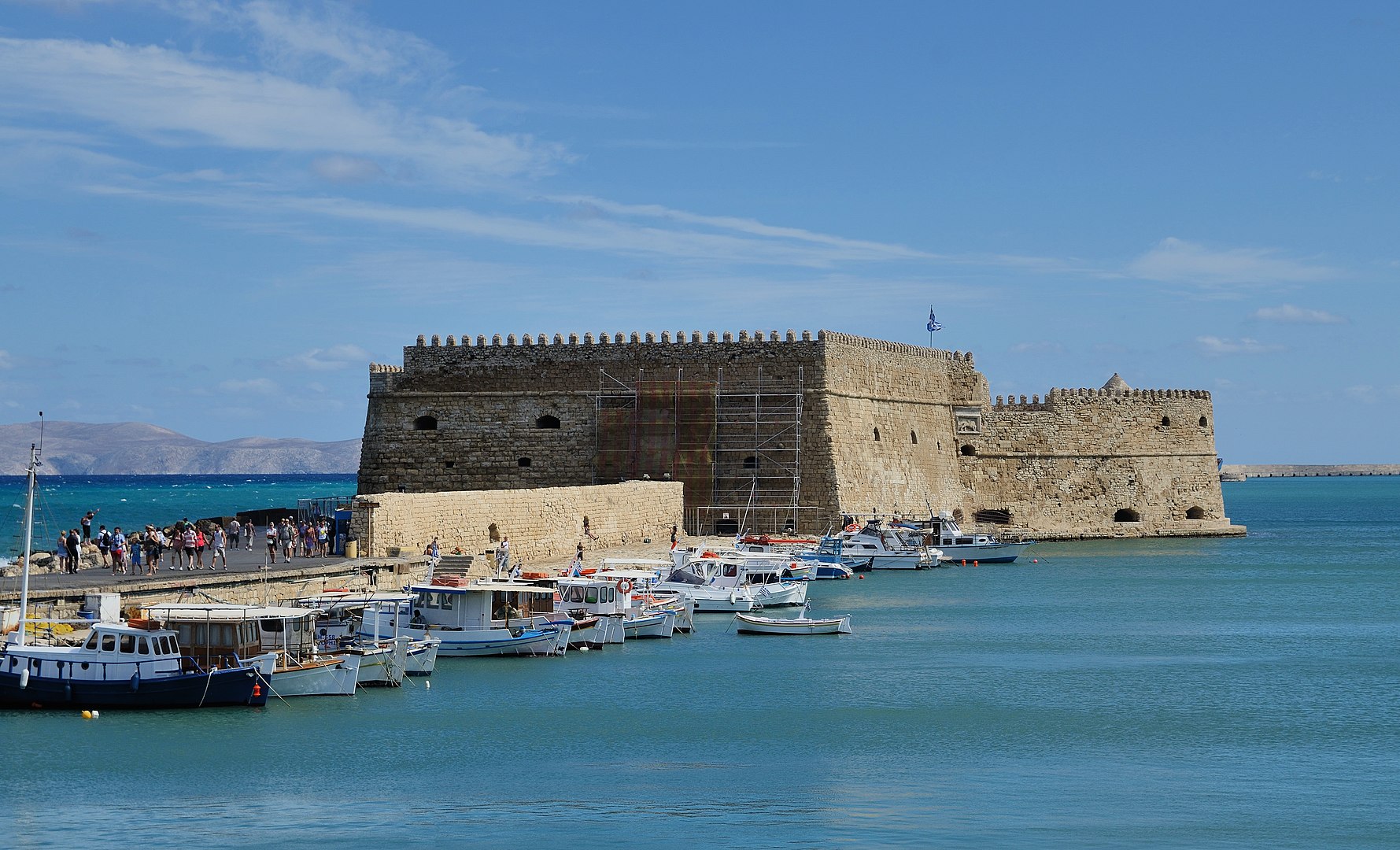 The Venetian fortress of Koules/Castello a Mare (1523–1540) guards the inner harbor of Heraklion